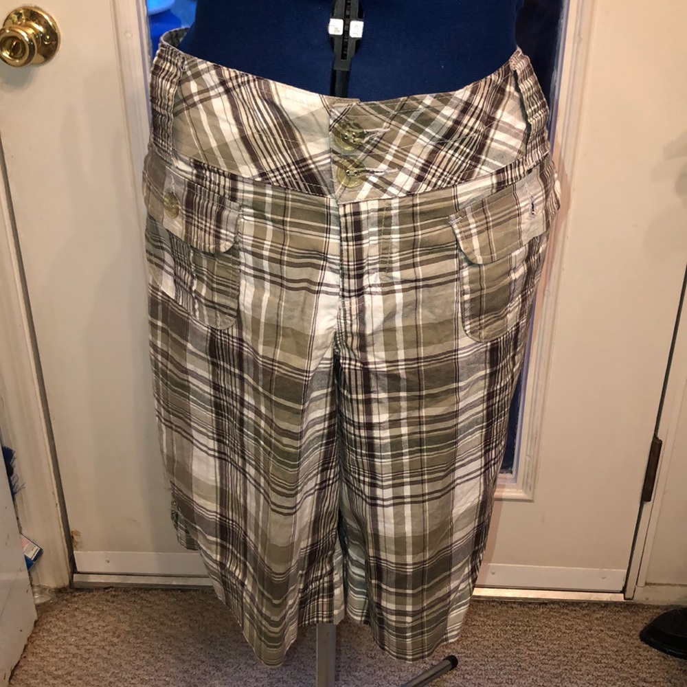 Spaceqirly Pattern Shorts size 22 NWOT